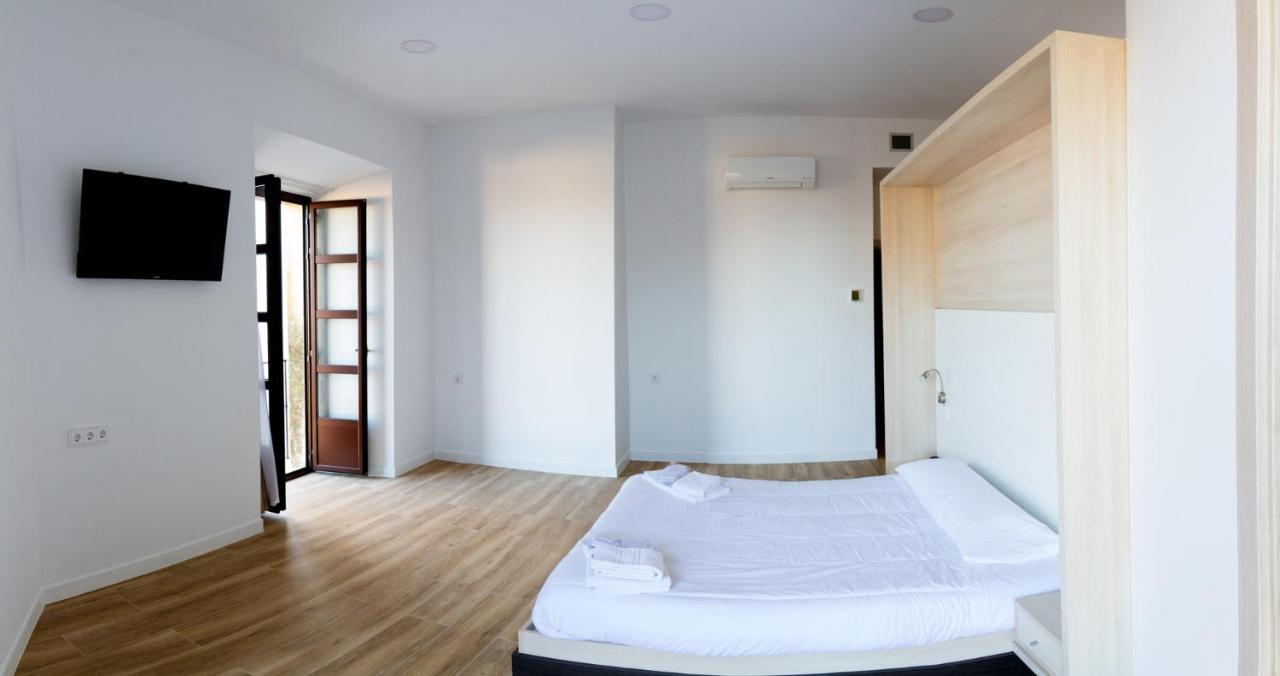 Vargas-Figueroa Hostel Cáceres Esterno foto